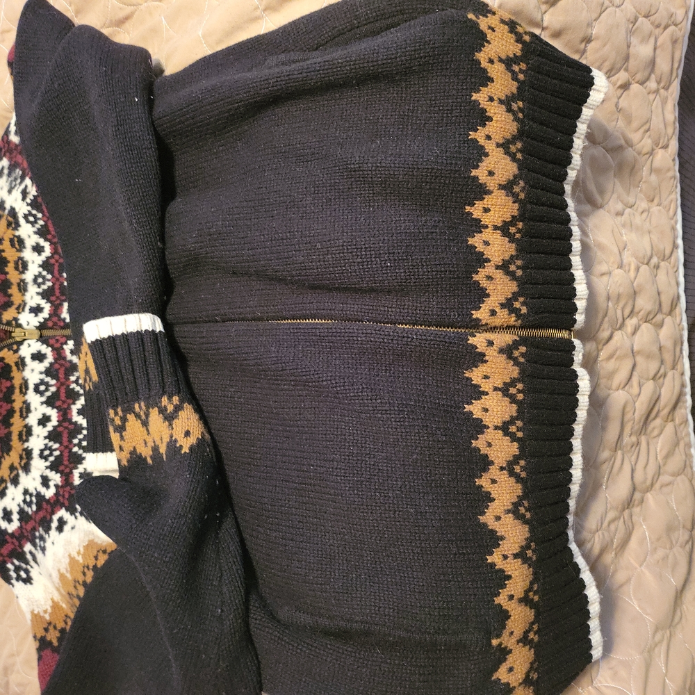 Sweater - Picture 3 of 4